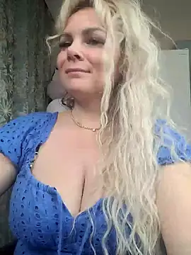 candy queeen online show from 22, 2, 2025