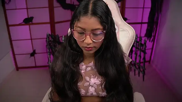 small emilie online show from 1, 11, 2025