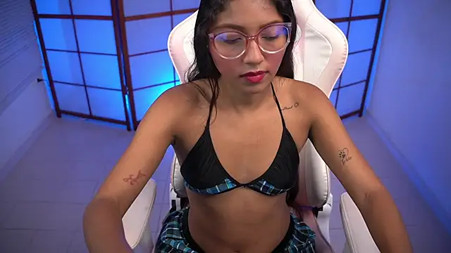 small emilie online show from 14, 11, 2025