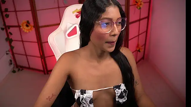 small emilie online show from 16, 10, 2025