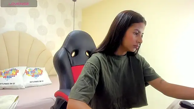 Snapshot of JOLIEBENSON chatting on 20, 3, 2025 JOLIEBENSON online show from 20, 3, 2025