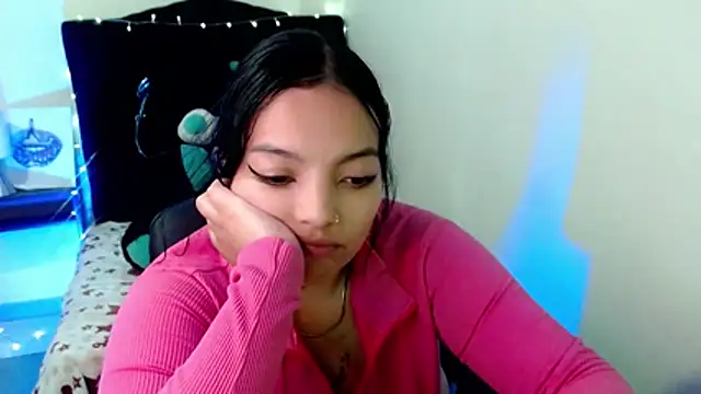 loren tits24 online show from 31, 7, 2026