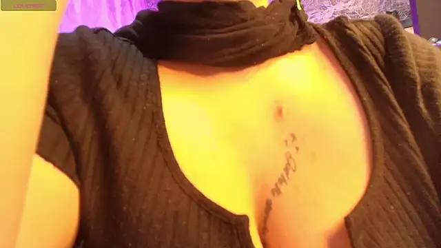 loren tits24 online show from 18, 2, 2026