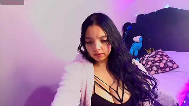loren tits24 online show from 9, 5, 2026