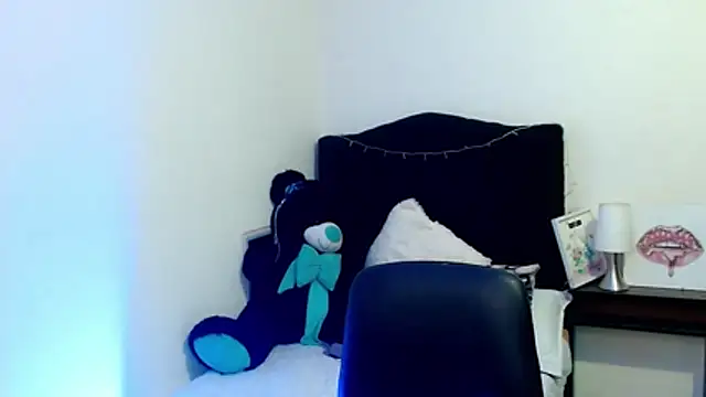 loren tits24 online show from 23, 6, 2026
