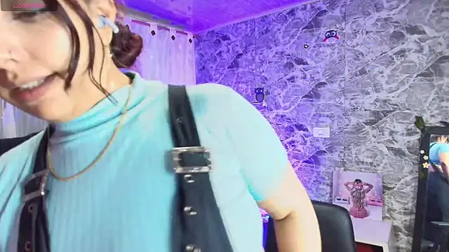 loren tits24 online show from 26, 2, 2026