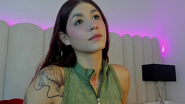 Snapshot of AnnyCherry_ chatting on 16, 10, 2025 AnnyCherry online show from 16, 10, 2025