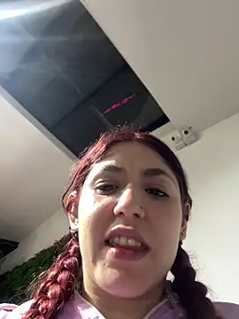 Snapshot of AnnyCherry_ chatting on 10, 10, 2025 AnnyCherry online show from 10, 10, 2025