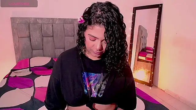 DIANEE 01 online show from 25, 3, 2026