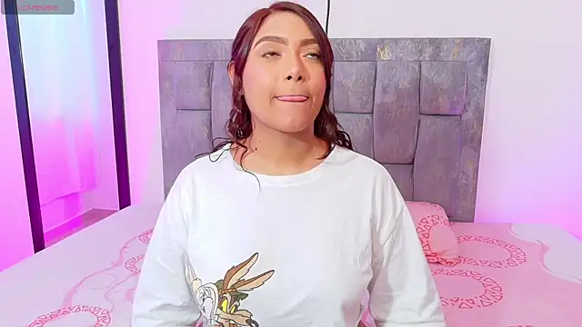 Snapshot of DIANEE_01 chatting on 24, 7, 2026 DIANEE 01 online show from 24, 7, 2026
