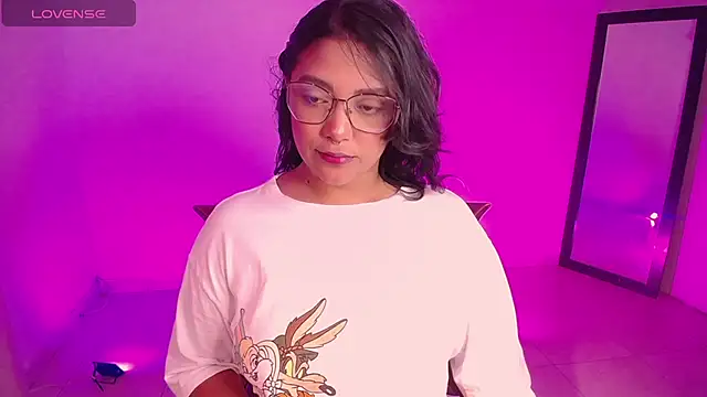 DIANEE 01 online show from 14, 10, 2025