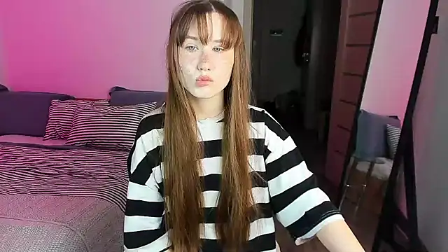 Stella Sunny online show from 4, 10, 2025