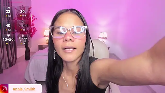 anniie smith online show from 9, 11, 2025