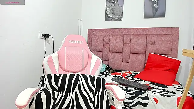 Ana star  online show from 2, 2, 2025