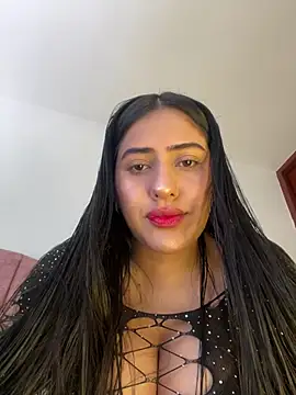 Snapshot of Paris-love chatting on 7, 3, 2025 Paris-love online show from 7, 3, 2025