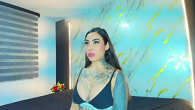 Snapshot of EmiliMontero chatting on 26, 6, 2026 EmiliMontero online show from 26, 6, 2026