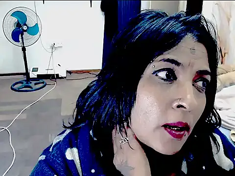 Snapshot of Indiancatz2 chatting on 11, 6, 2026 Indiancatz2 online show from 11, 6, 2026