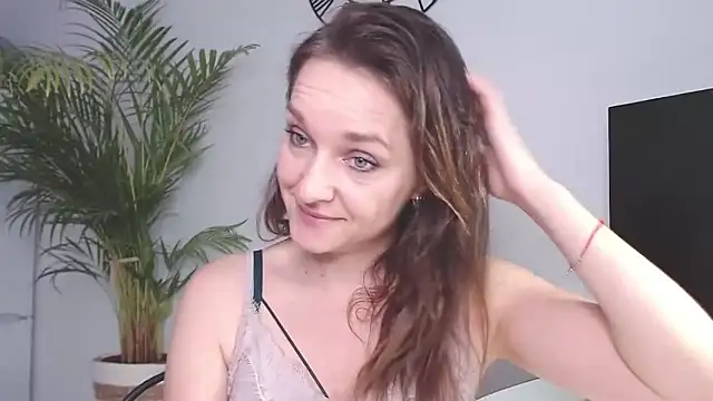 Snapshot of AliciaDesire chatting on 27, 1, 2025 AliciaDesire online show from 27, 1, 2025