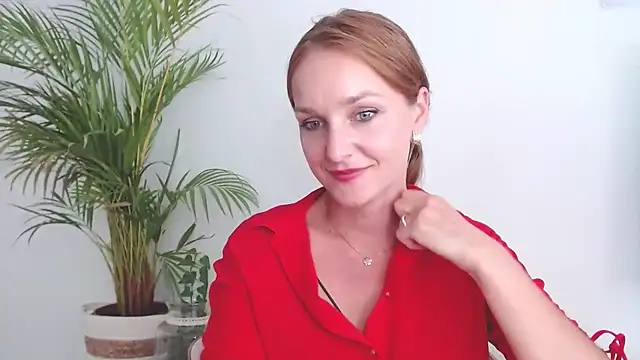 Snapshot of AliciaDesire chatting on 15, 9, 2025 AliciaDesire online show from 15, 9, 2025