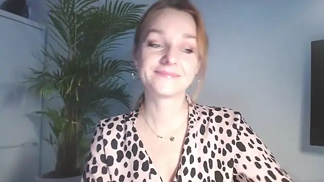 AliciaDesire online show from 4, 2, 2026