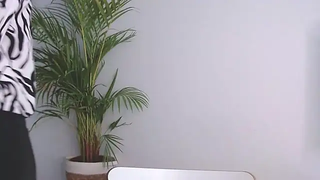 AliciaDesire online show from 17, 10, 2025