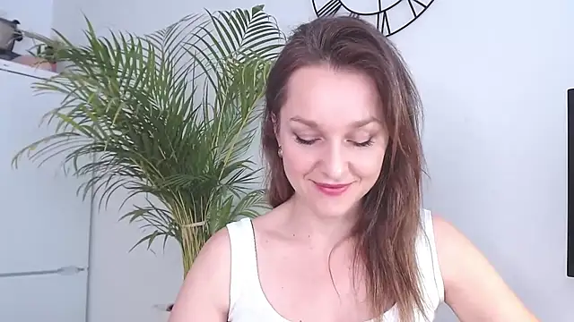Snapshot of AliciaDesire chatting on 3, 2, 2025 AliciaDesire online show from 3, 2, 2025