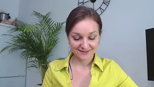Snapshot of AliciaDesire chatting on 13, 1, 2025 AliciaDesire online show from 13, 1, 2025
