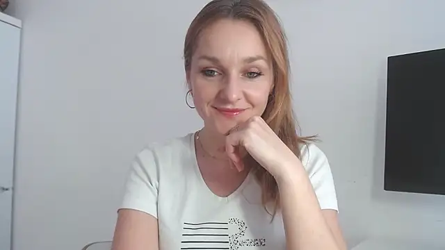 AliciaDesire online show from 16, 2, 2026