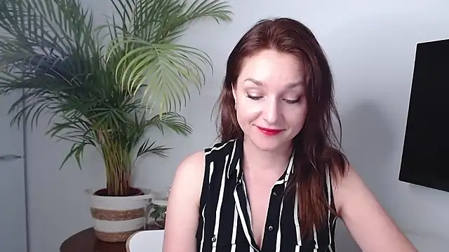 Snapshot of AliciaDesire chatting on 11, 3, 2025 AliciaDesire online show from 11, 3, 2025