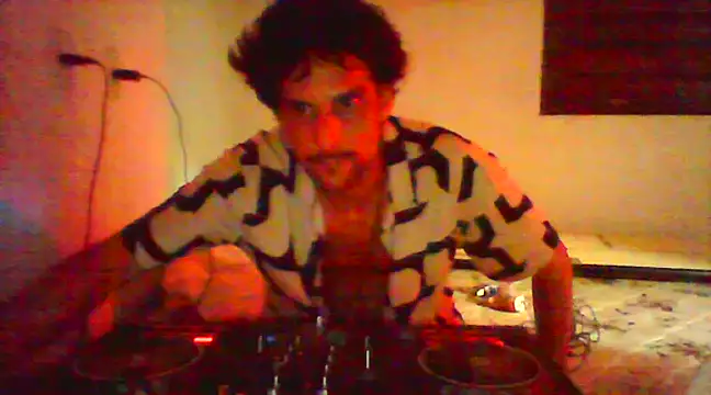 couplemilk online show from 24, 1, 2025