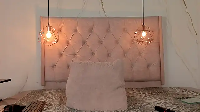 zamira 44 online show from 2, 12, 2025