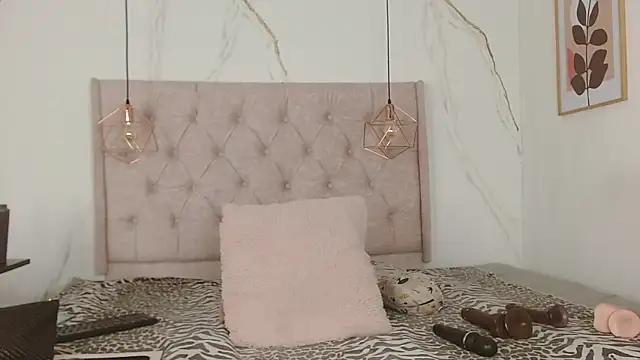 zamira 44 online show from 12, 10, 2025