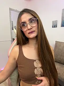 Snapshot of MiaaLoren chatting on 30, 10, 2025 MiaaLoren online show from 30, 10, 2025