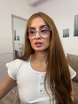 MiaaLoren online show from 10, 2, 2026