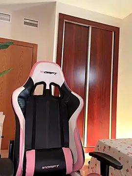 Snapshot of Adriennesexxx chatting on 19, 11, 2025 Adriennesexxx online show from 19, 11, 2025