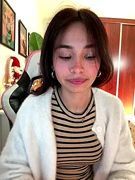 Snapshot of Adriennesexxx chatting on 18, 11, 2025 Adriennesexxx online show from 18, 11, 2025