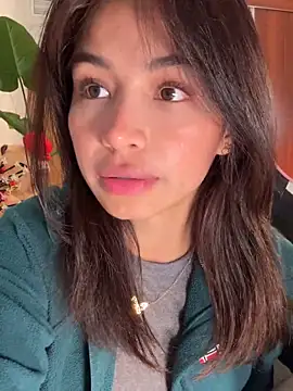 Snapshot of Adriennesexxx chatting on 22, 11, 2025 Adriennesexxx online show from 22, 11, 2025