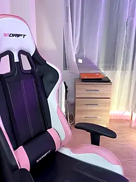 Adriennesexxx online show from 5, 12, 2025