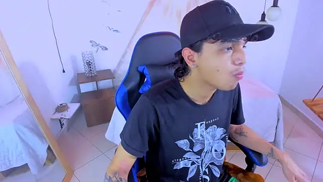 Snapshot of Brand_habes chatting on 23, 11, 2025 Brand habes online show from 23, 11, 2025