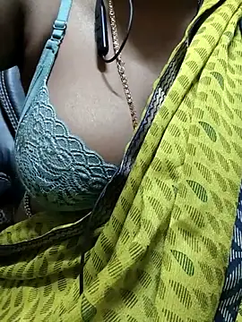 Anjali cute-Pondati online show from 1, 4, 2026