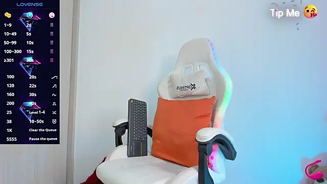 Linda Crawford online show from 4, 11, 2025