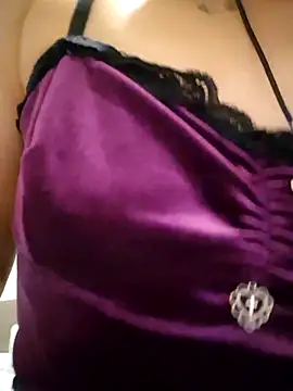 Lunababymylove online show from 31, 10, 2025