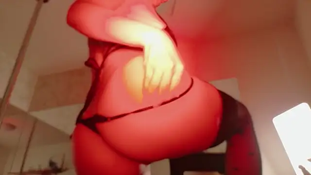 Snapshot of Sumaq_moon chatting on 29, 6, 2026 Sumaq moon online show from 29, 6, 2026