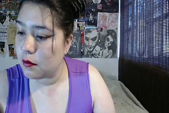 Snapshot of LennaTurnerr chatting on 24, 4, 2026 LennaTurnerr online show from 24, 4, 2026