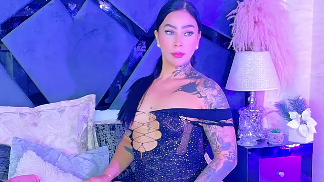 GiahDaniels online show from 21, 7, 2026