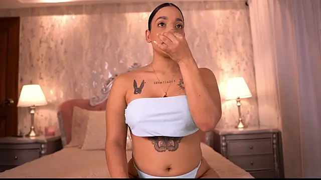 AngelineConnor online show from 15, 11, 2025