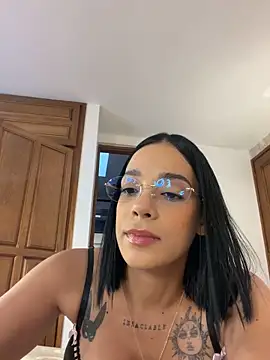 AngelineConnor online show from 10, 4, 2026