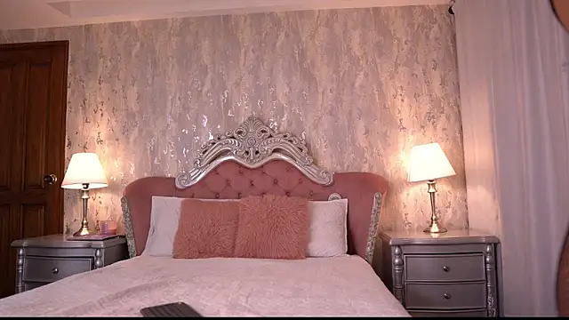 AngelineConnor online show from 30, 11, 2025