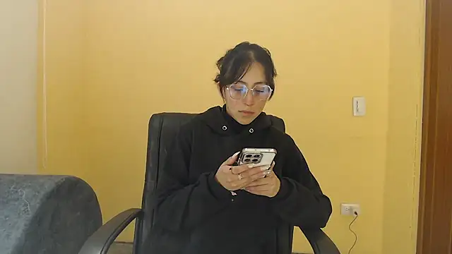 ling ling24 online show from 18, 10, 2025