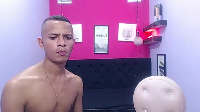 hugecocks hot online show from 6, 5, 2026